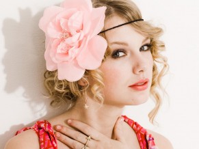 Taylor Swift 16