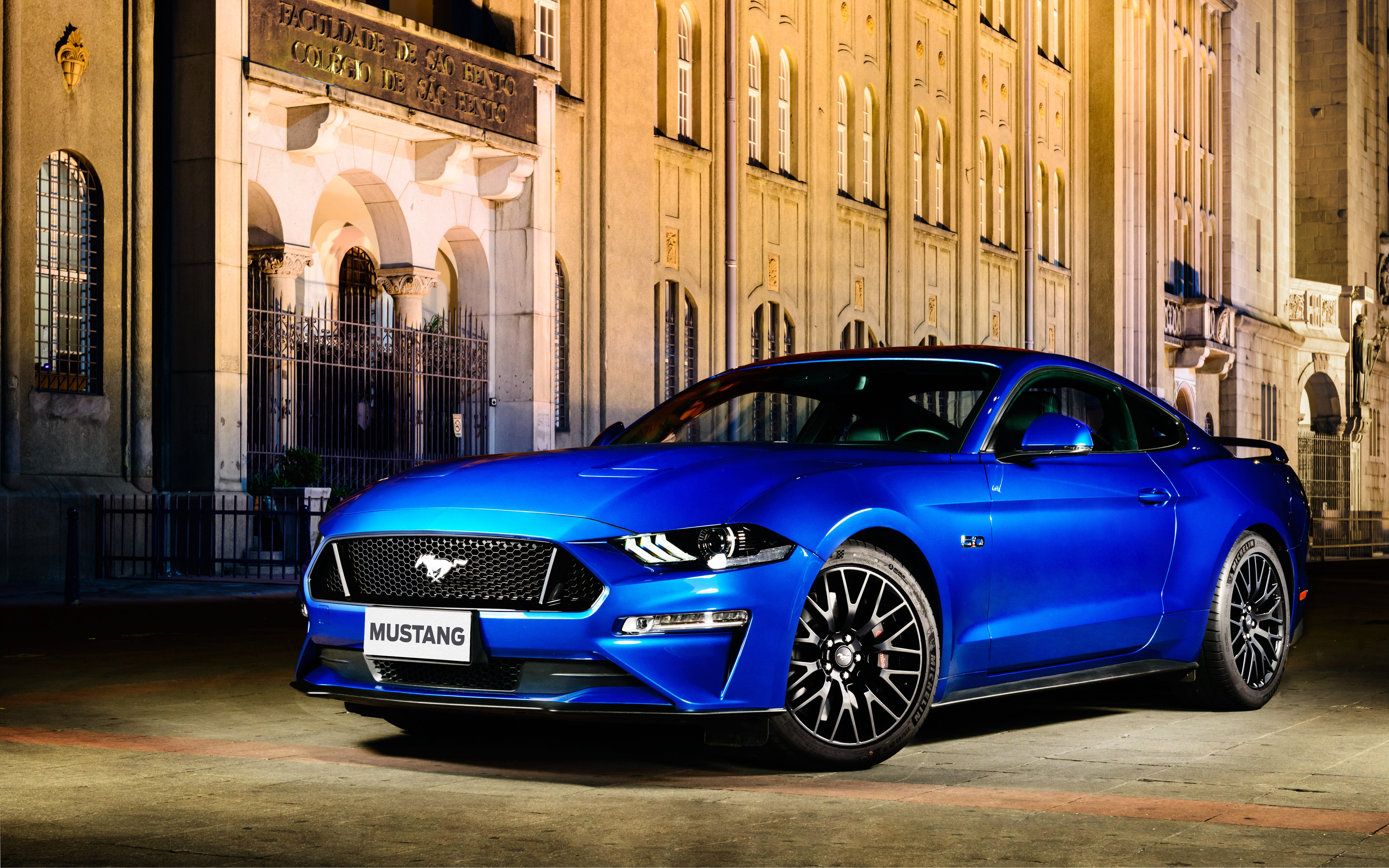 2018 Ford Mustang GT... Wallpapers