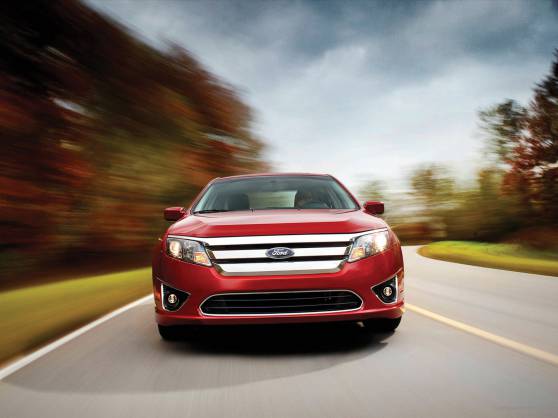 What are the dimensions of a 2010 ford fusion #5