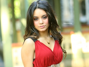 Vanessa Anne Hudgens 9