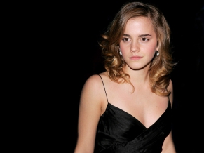 Emma Watson High Quality HD in Black