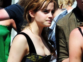 Emma Watson New & Hot