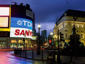 Piccadilly Circus London