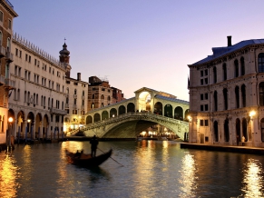 Rialto Bridge Gr Canal Italy