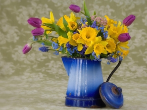 Spring Flower Arrangement