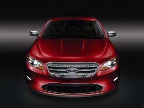 2010 Ford Taurus 7