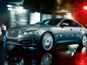 2010 Jaguar XJ 5