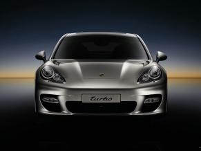 2010 Porsche Panamera 5