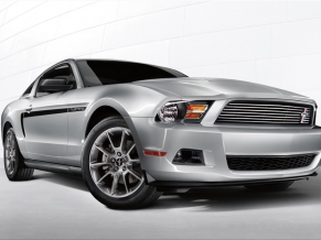 2011 Ford Mustang V6