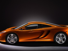 2011 McLaren MP4 12C