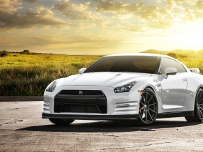 Amazing Nissan GTR