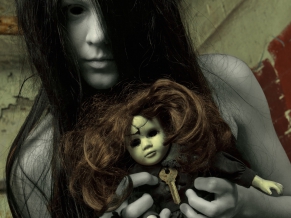 Creepy Ghost Girl