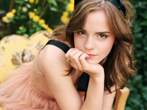 Emma Watson Widescreen 1