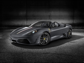 Ferrari Scuderia Spider 16M 8