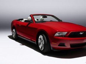 Ford Mustang 2010 3