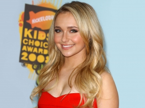 Hayden Panettiere 19