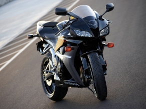 Honda CBR 600RR Road