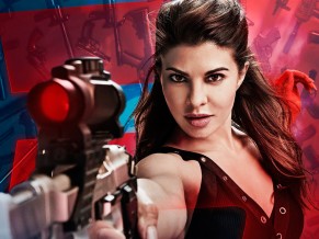 Jacqueline Fernez in Race 3