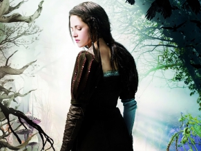 Kristen Stewart in Snow White the Huntsman