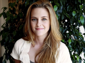 Kristen Stewart Wide