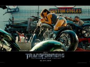 Megan Fox Transformers 2 Still