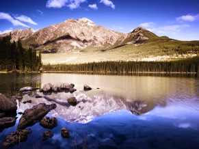 Reflective Mountains