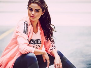Selena Gomez 144