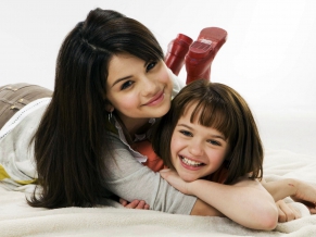 Selena Gomez in Ramona Beezus