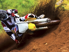 Suzuki Motocross Bike Race