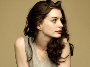 Anne Hathaway 2