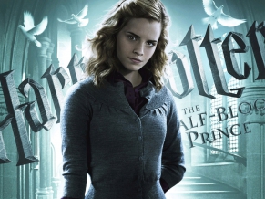 Emma Watson in Half Blood Prince 1