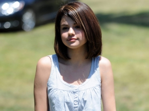 Selena Gomez 49