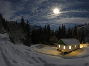 Cold Moon House