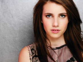 Emma Roberts HD Wide Screen