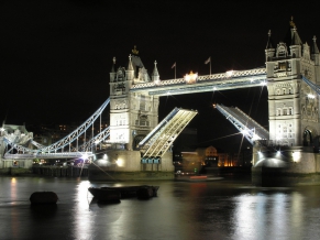 London Bridge Night