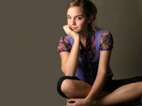 Emma Watson High Resolution HD