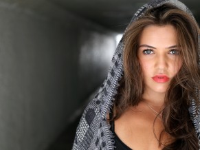 Danielle Campbell 2015