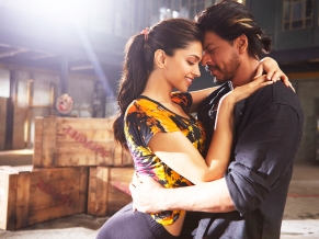 Deepika Shah Rukh in Happy New Year