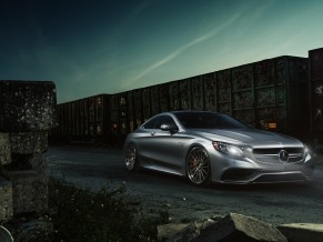 Mercedes Benz S63 AMG Luxury Sports Sedan