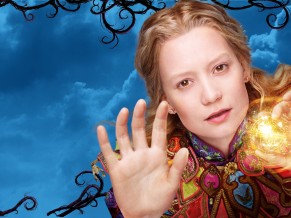 Mia Wasikowska Alice Through the Looking Glass