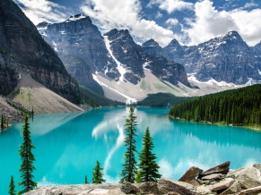 Moraine Lake Banff National Park