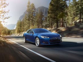 Tesla Model S 2016