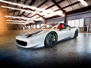 White Ferrari 430 Scuderia