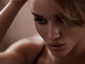 Rosie Huntington Whiteley 2