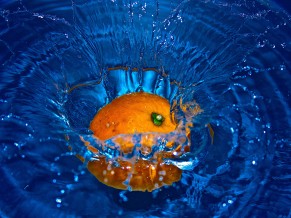 Orange Fruit Splash 4K