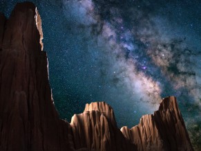 Starry sky Cathedral Gorge State Park 4K