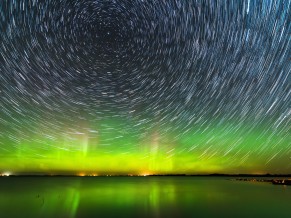 Aurora Star trail 4K